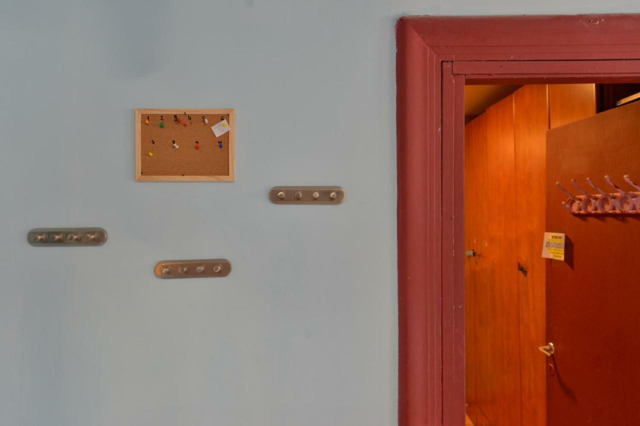 Caravan Hostel Tel Aviv By Roger Age 18-45 Buitenkant foto